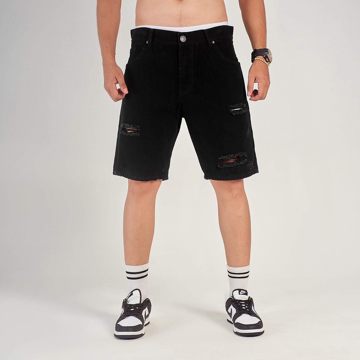 Bermuda Jeans negra con detalles