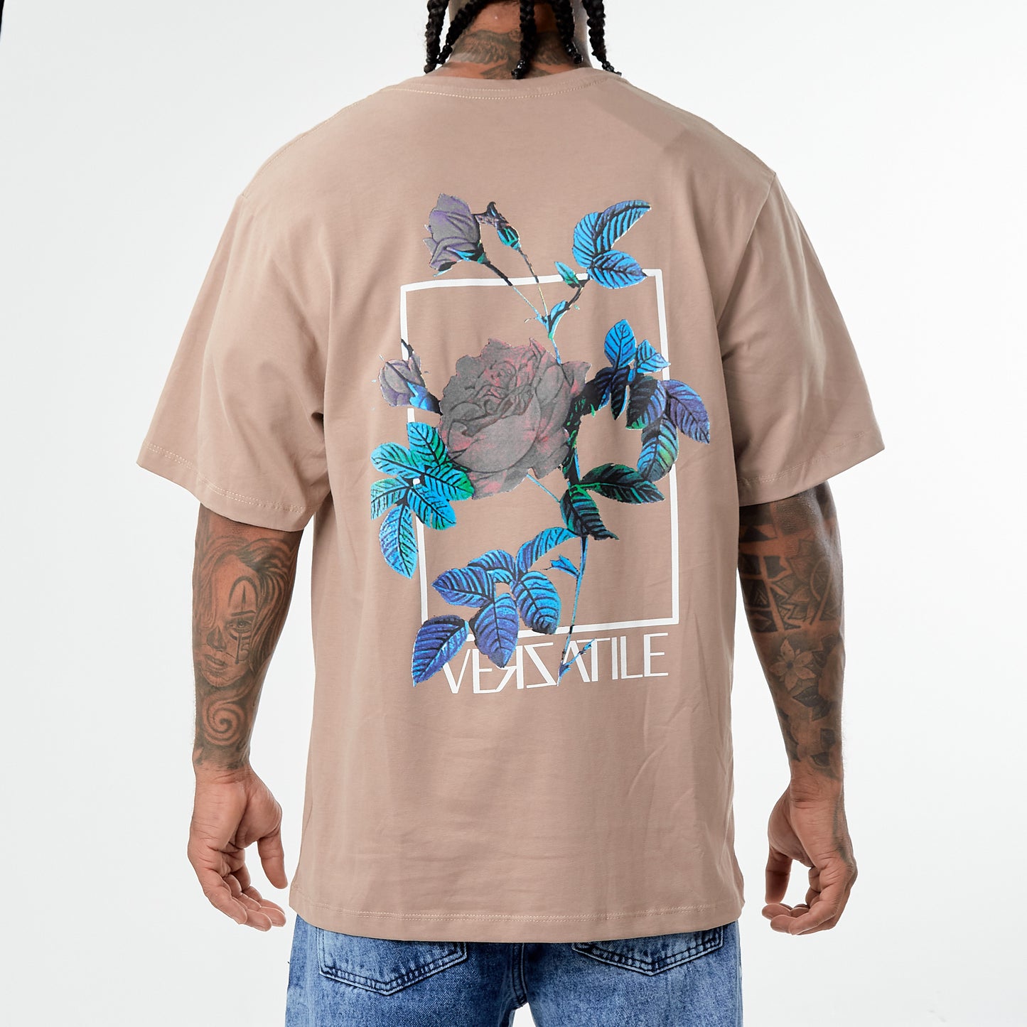 Camiseta Verzatile Estampada (Gráfico Doble) Flores