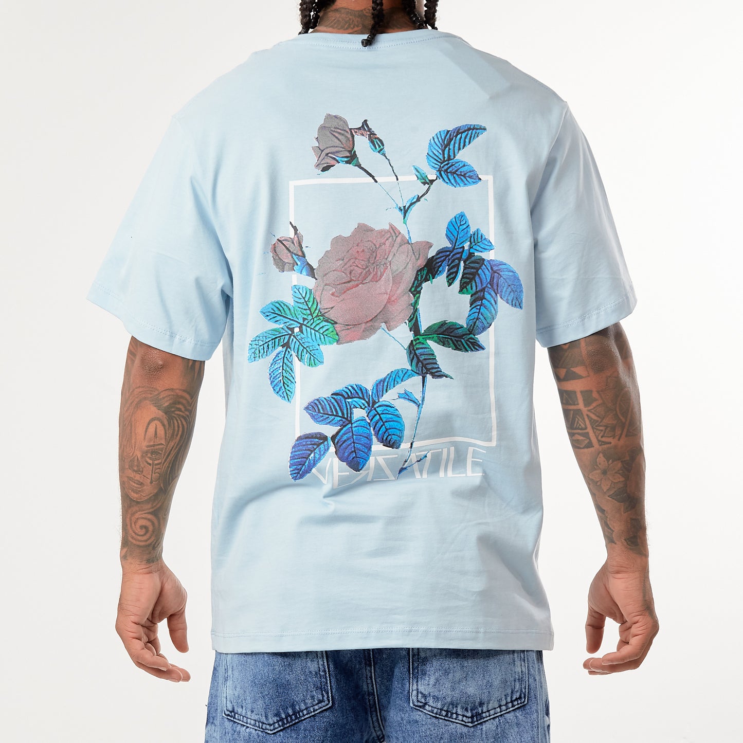 Camiseta Verzatile Estampada (Gráfico Doble) Flores