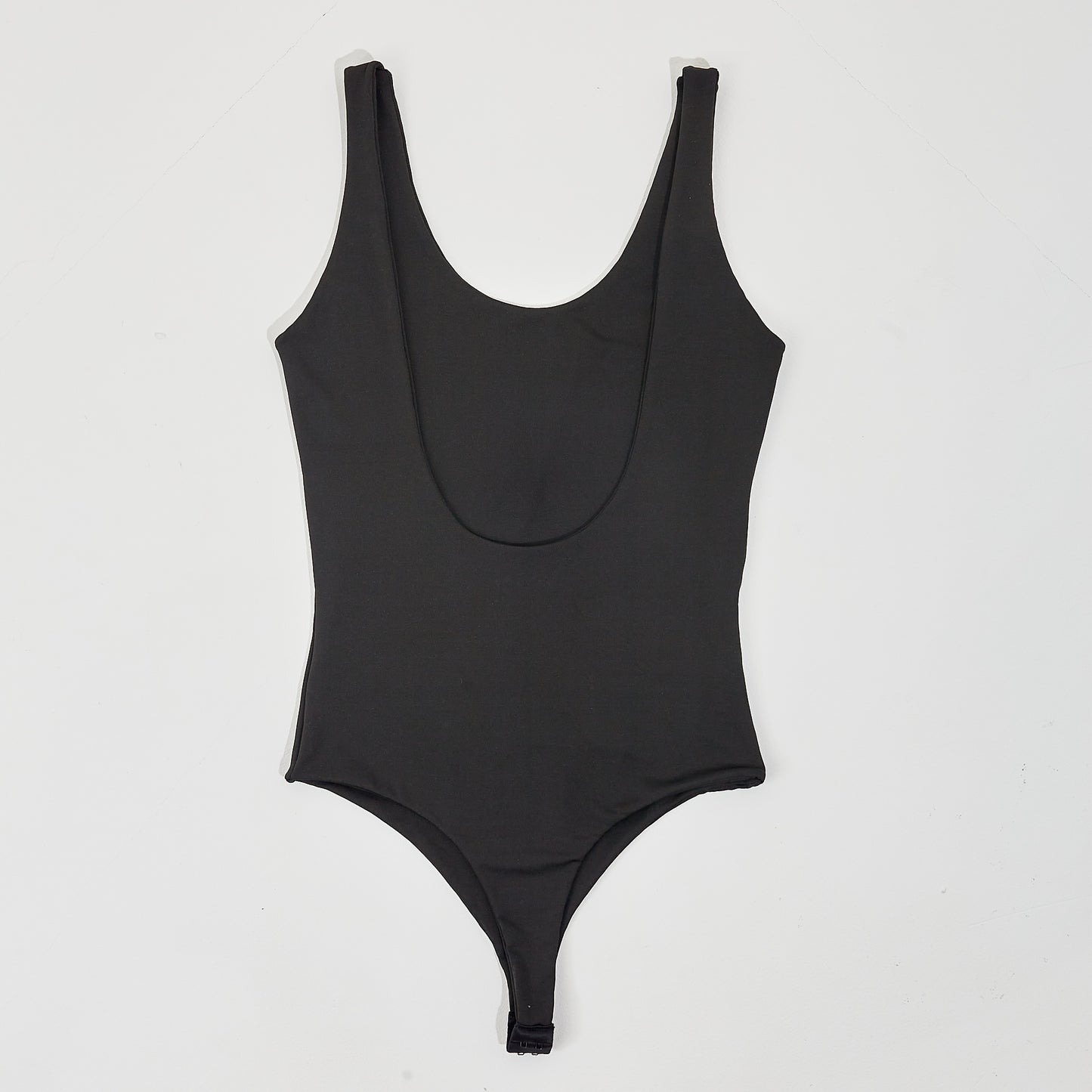 BODY BASICO ESPALDA AFUERA