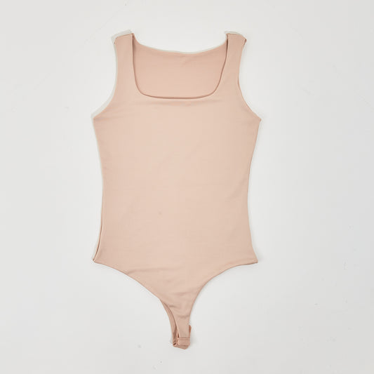 BODY FRENTE CUADRADO