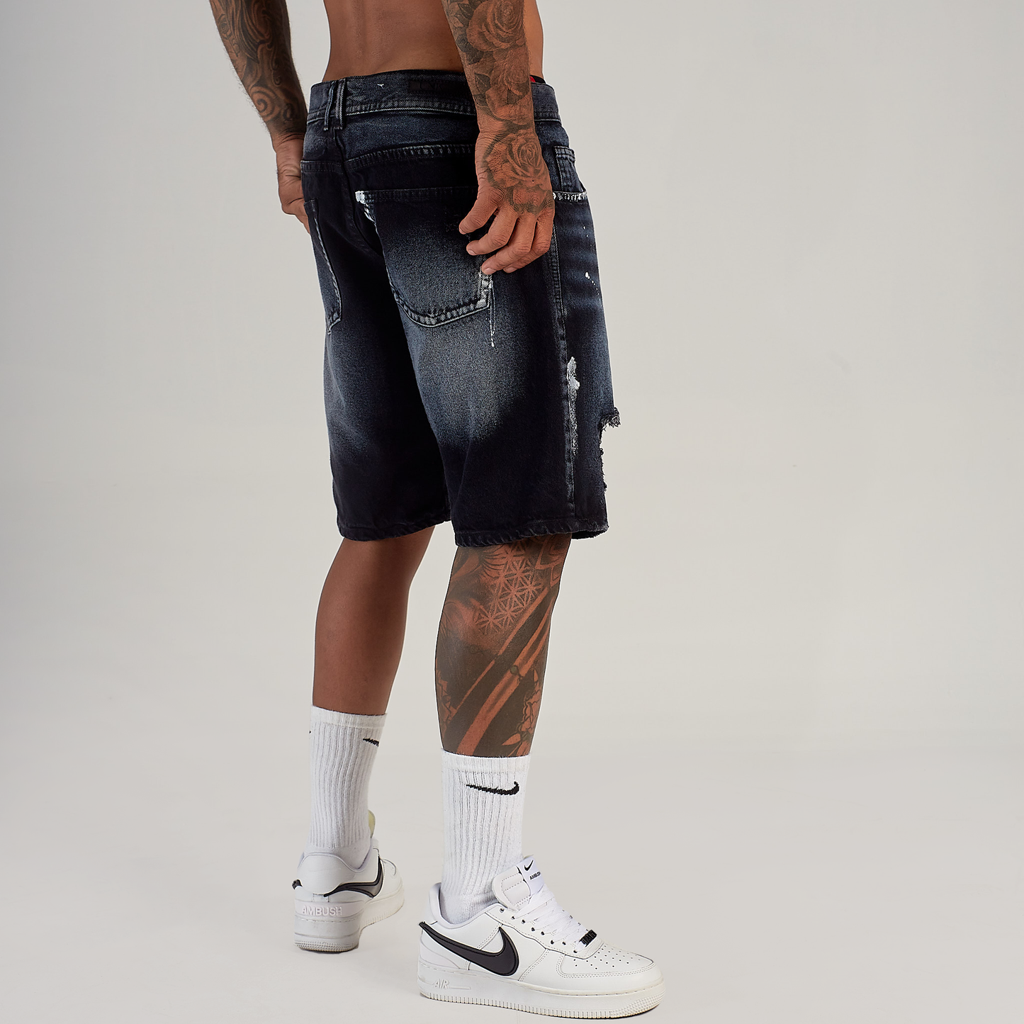 Bermuda Denim Unike Desgastada con Efecto Salpicado