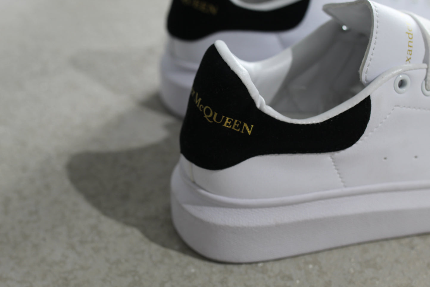 Zapatos alexander mcqueen blancos