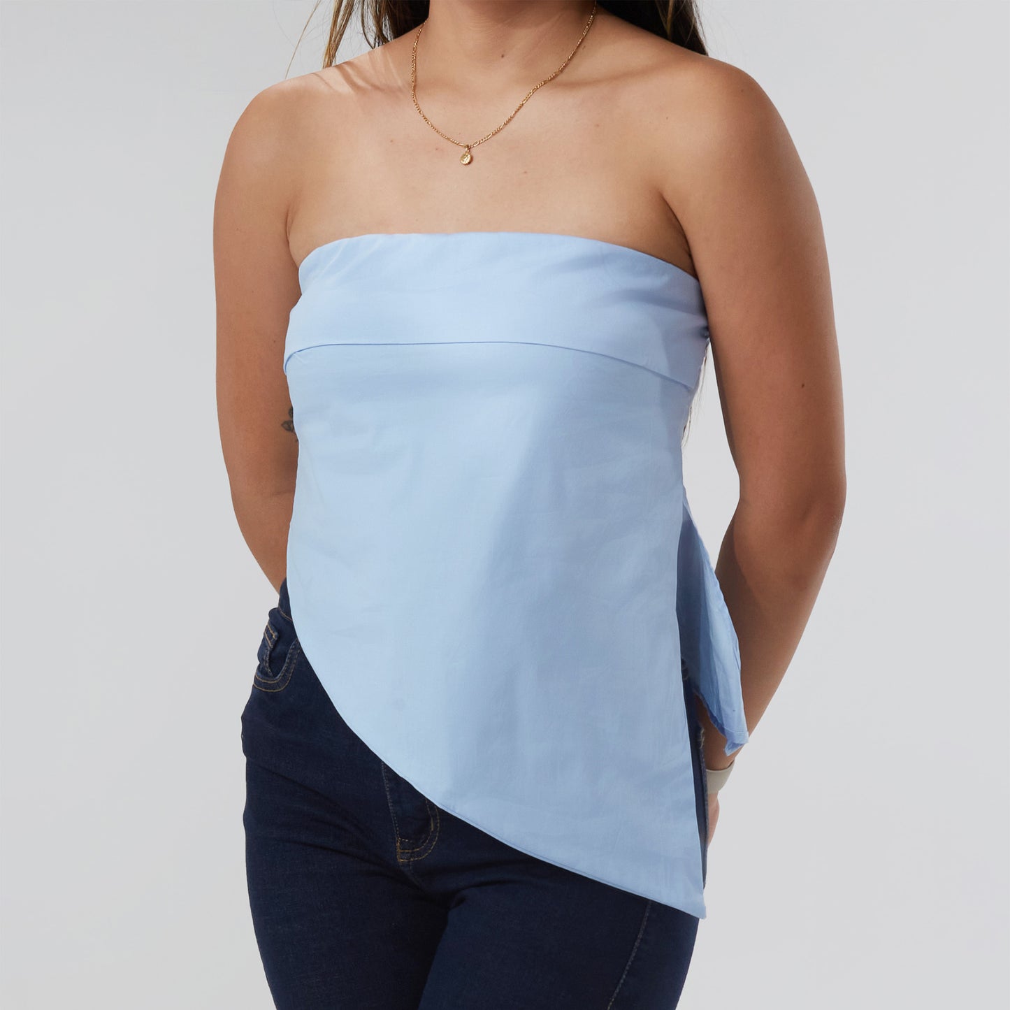 Blusa strapless