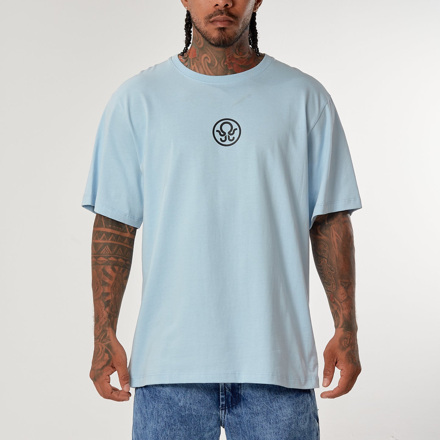 Camiseta Verzatile Estampada (Gráfico Doble) Escultur